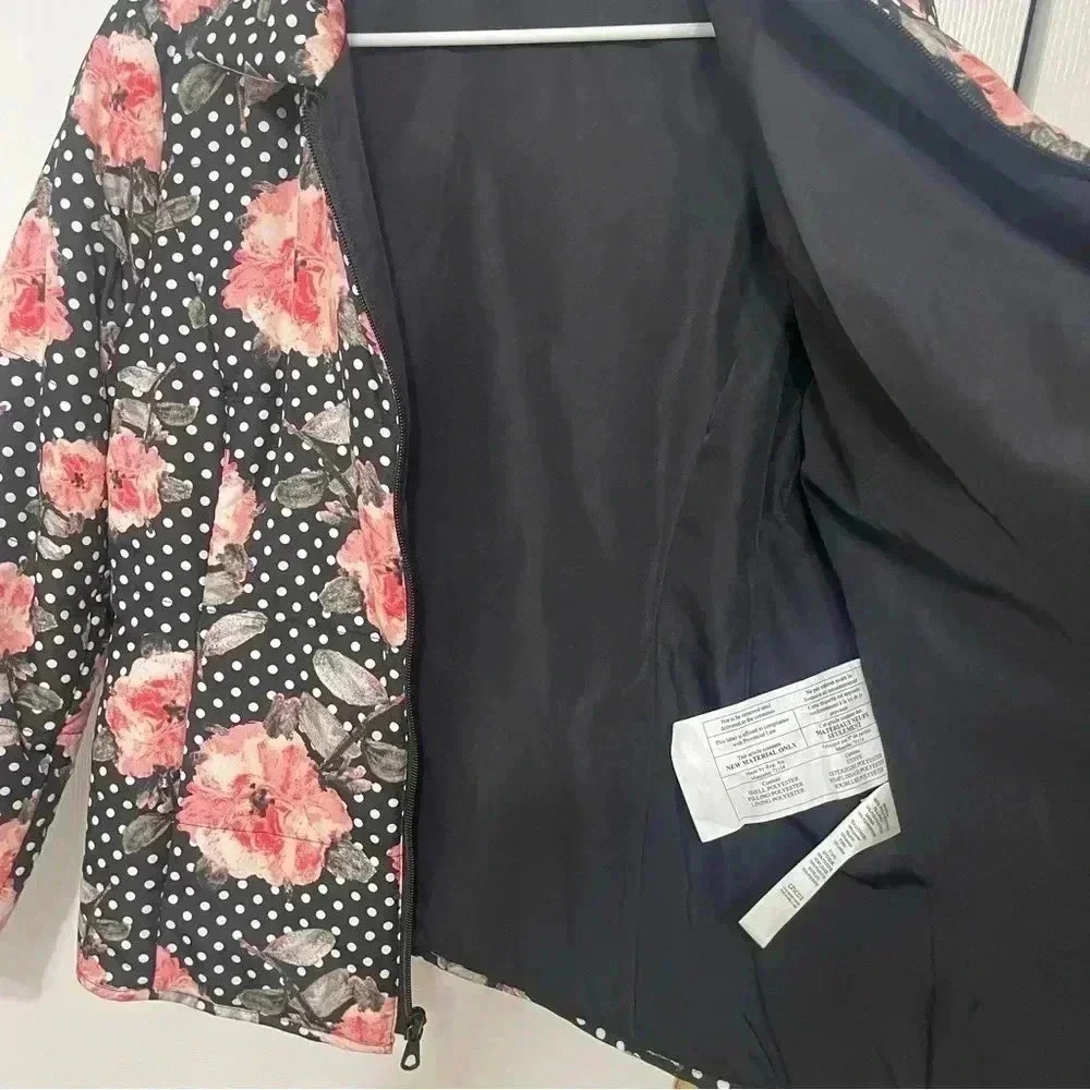 CHICO'S floral polka dot lightweight puffer jacket (Size 1) - Picture 9 of 10